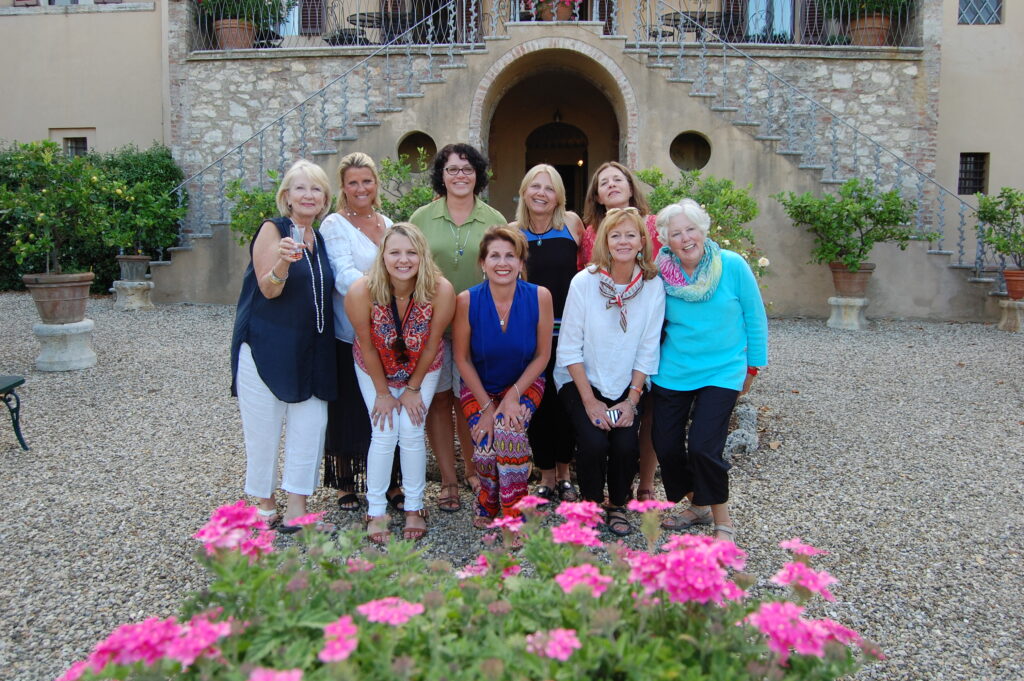 Karen Hewitt Hagan and her painting workshop participants in Tuscany, Italy